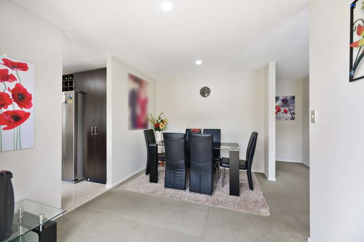 8 Riverglade Parkway Te Atatu South_16