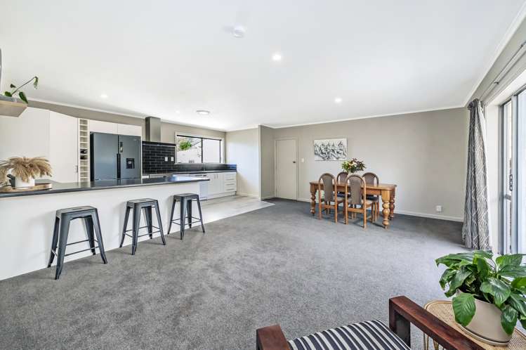 24 North Terrace Darfield_5