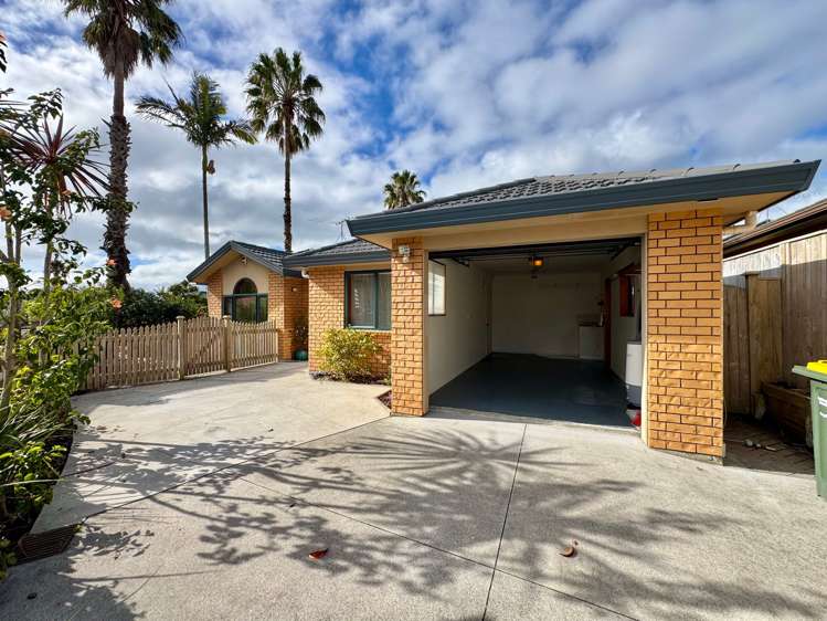 6 Red Hibiscus Road Stanmore Bay_17