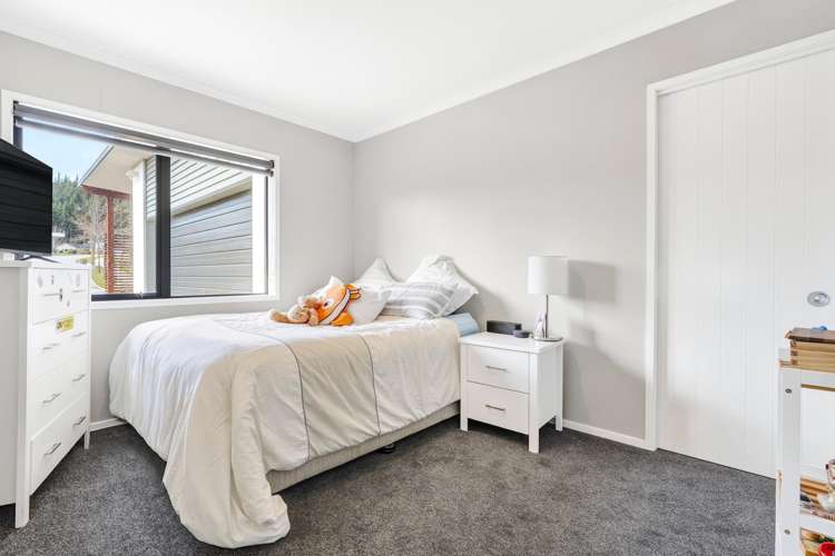 7 Centre Crescent Wanaka_16