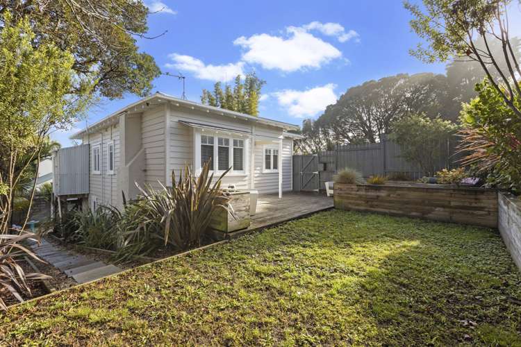 5 Hutchinson Avenue New Lynn_16
