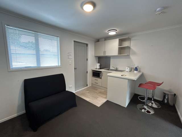 1/12 Crescent Court Melville_3