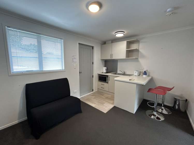 1/12 Crescent Court Melville_3