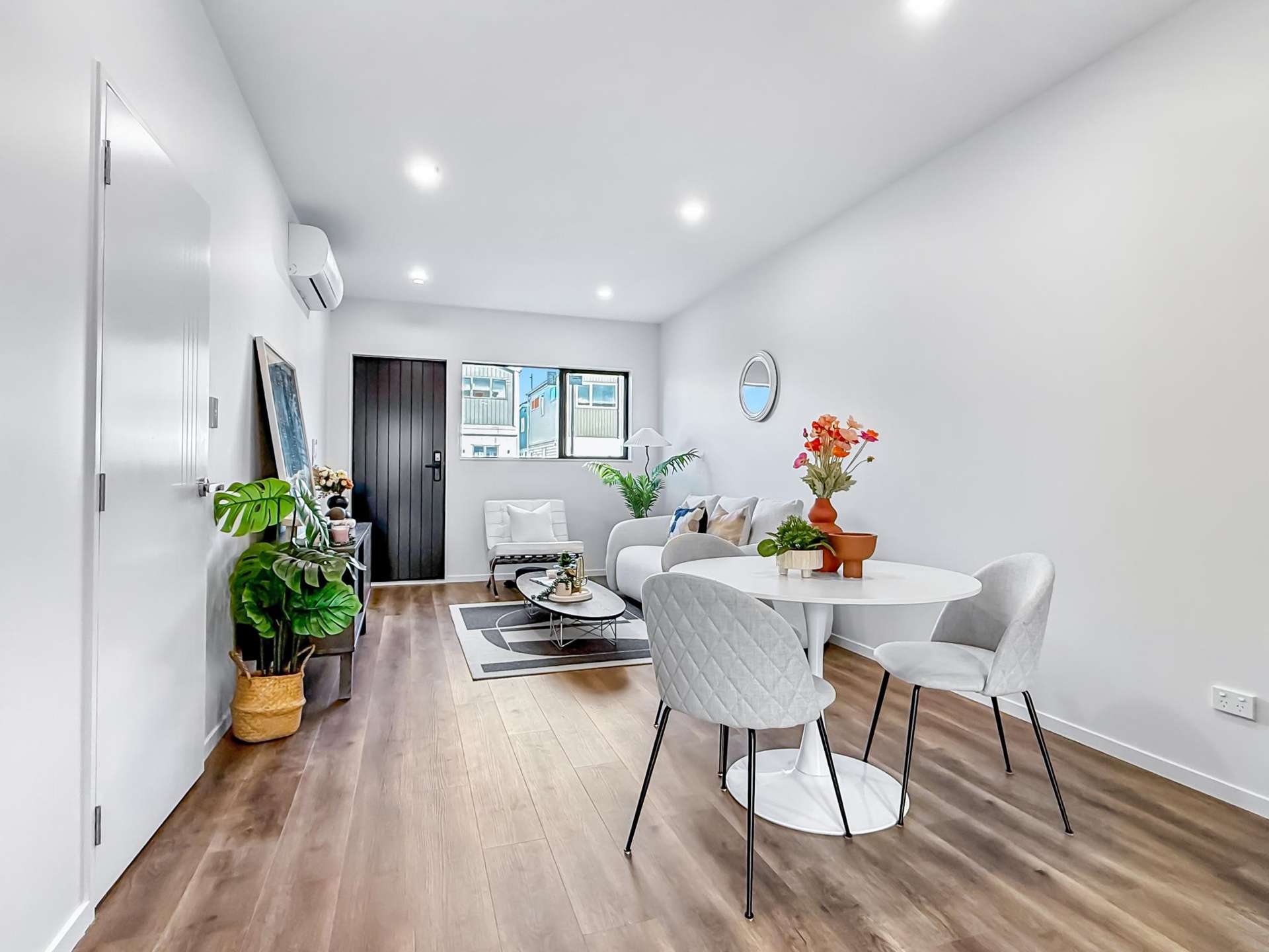 9 Longview Oak Lane Papakura_0