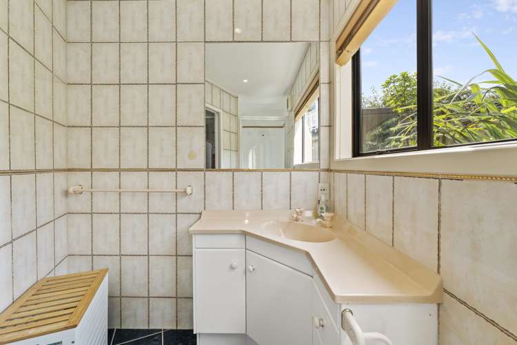 24 Korimako Road Waipahihi_13