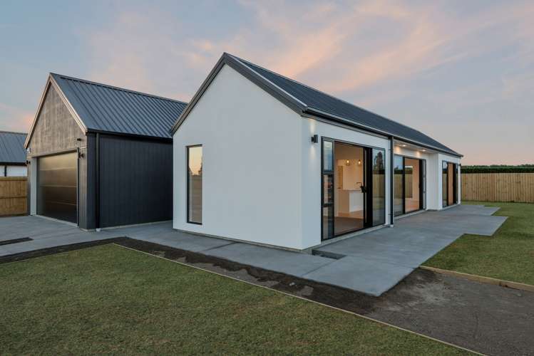 17 Luxembourg Crescent Halswell_1