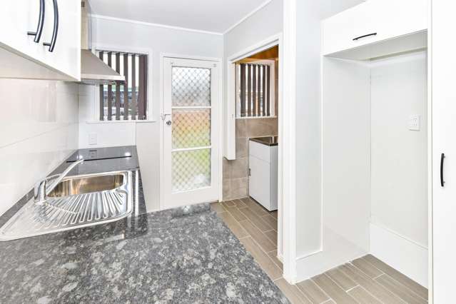 2/3 Ranfurly  Road Papatoetoe_3