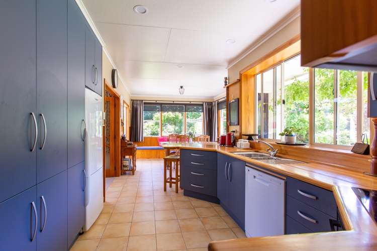 1921 Weber Road Dannevirke_19