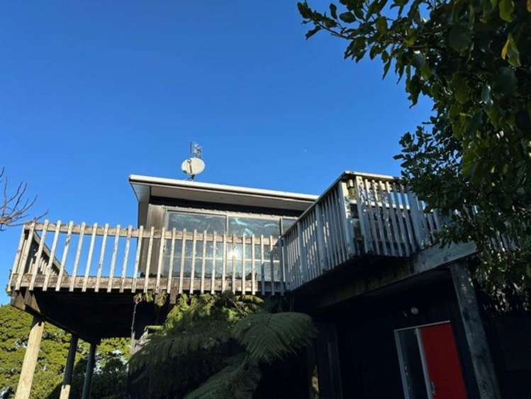 168 Scenic Drive Titirangi_17