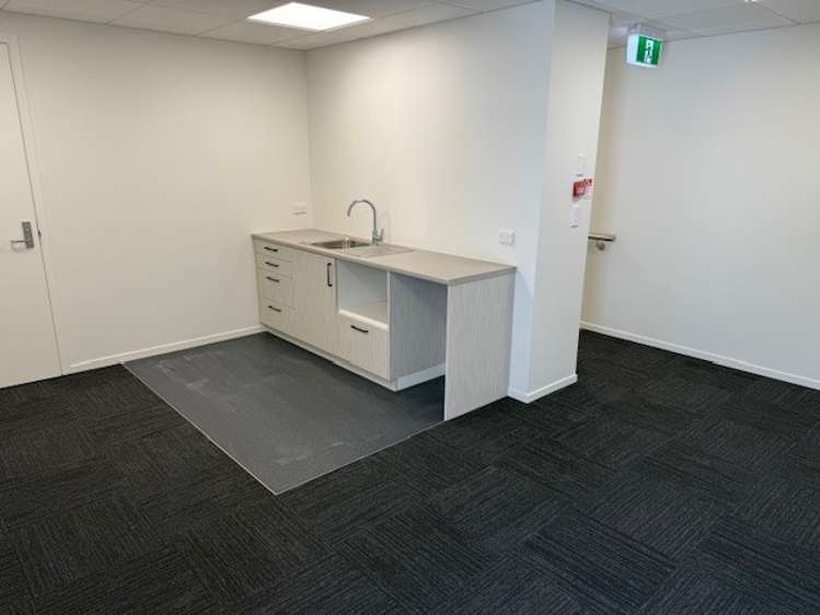 C/18 Earthmover Crescent Te Rapa_5