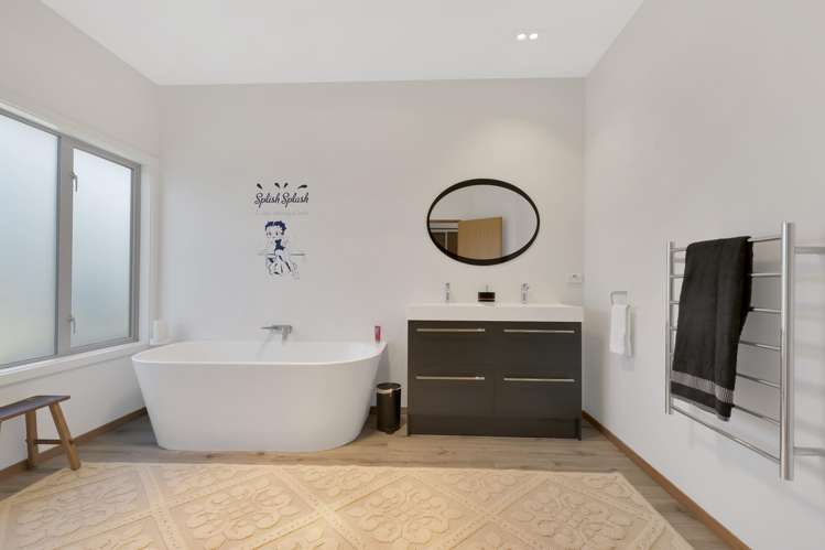 15 Winter Road Swannanoa_18