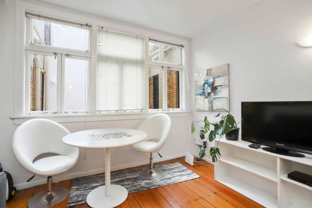 2G/4 Lorne Street City Centre_3