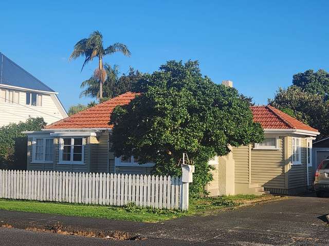 5 Dinniss Avenue Regent_2