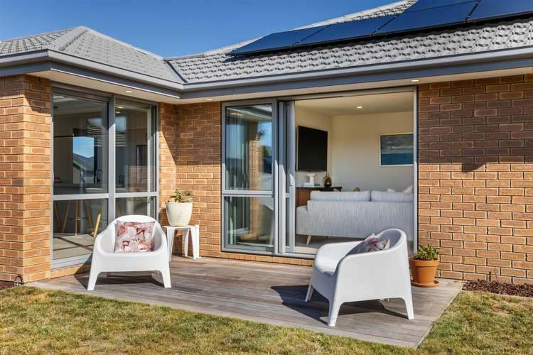 26 Selfe Crescent Burwood_11