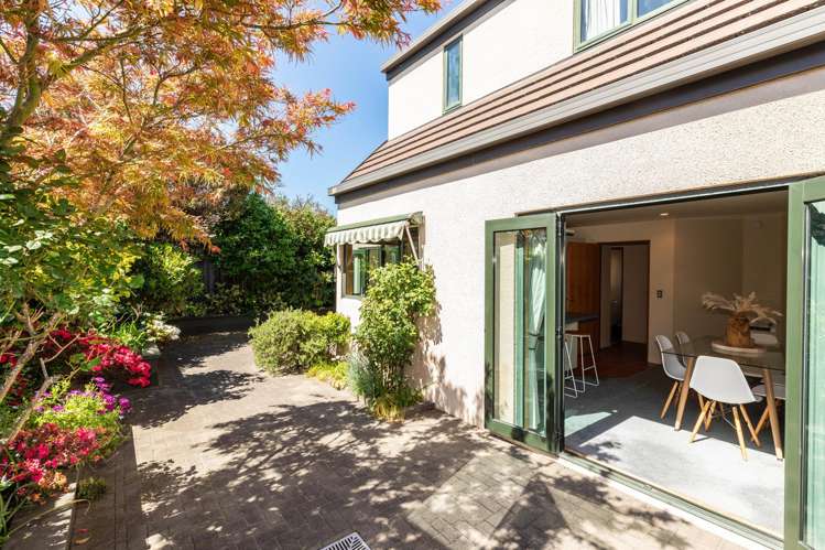 112 Winchester Street Merivale_11
