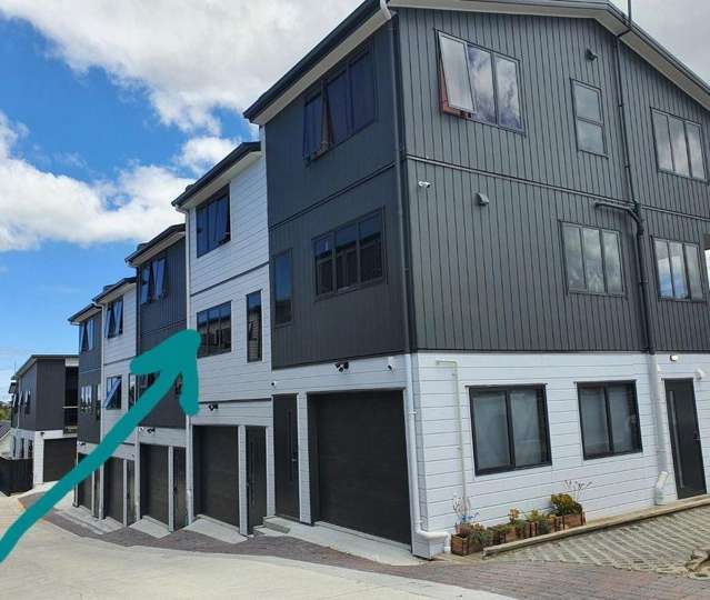 2/243 Mount Albert Road 1781_1