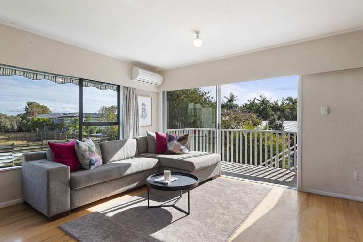 63 Seacliffe Avenue Belmont_5