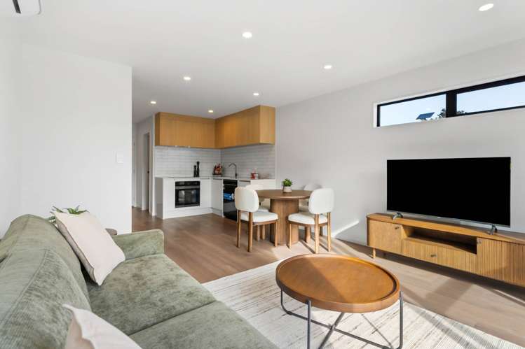 8/4 Limestone Drive Hobsonville_12