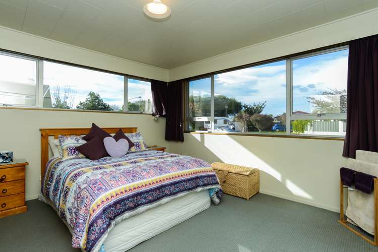 53 Upham Crescent Taradale_9