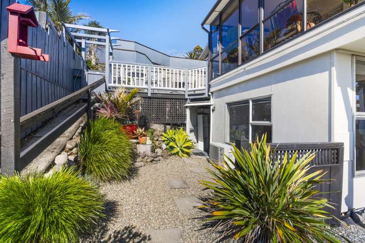 2/75 Belt Road New Plymouth Central_29