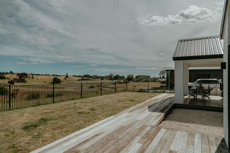 58 Les Wakefield Road Mapua_24