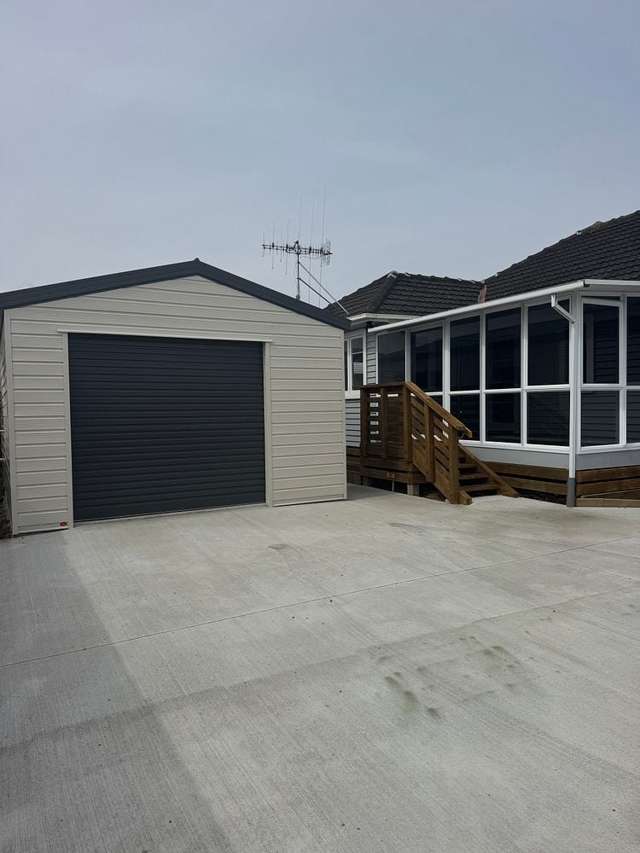 616A Queen Street East Levin_1