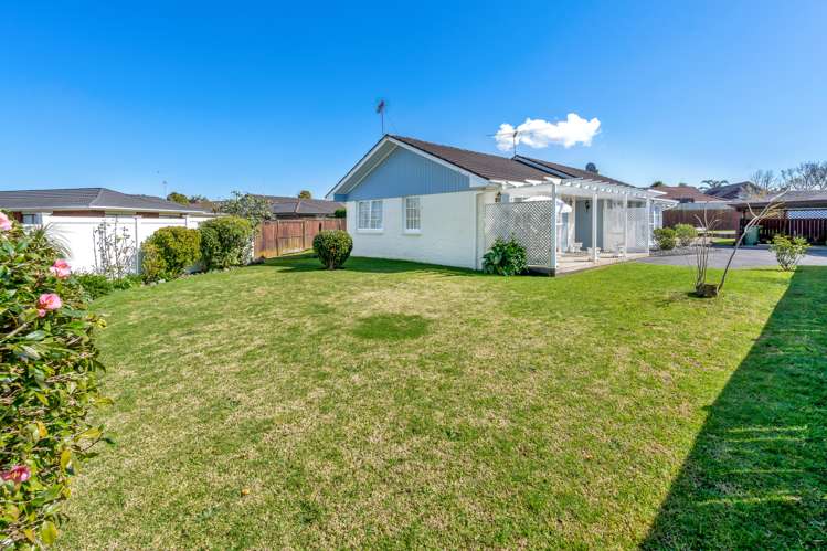 5 Rene Place Sunnyhills_3