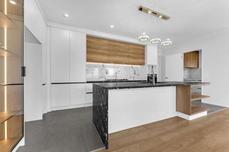 17 Meadowridge Drive Flat Bush_8