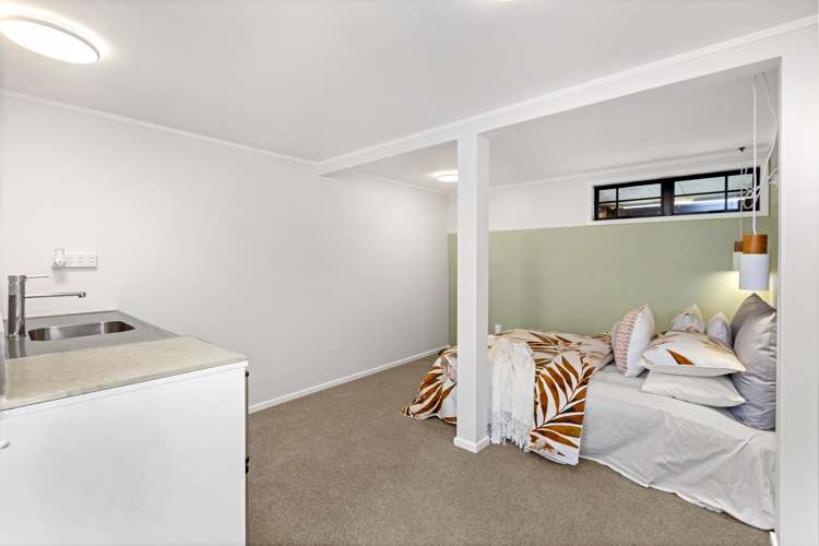 1 Lily Street Raglan_31