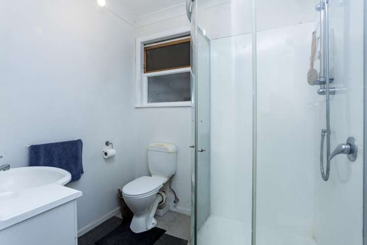 71 Lauderdale Road Birkdale_11