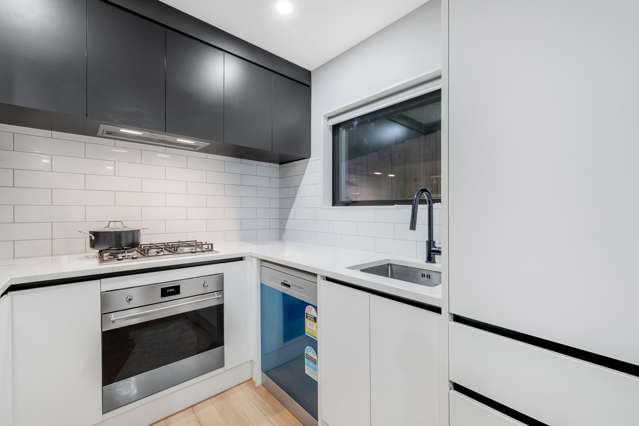 43D Mirrabooka Avenue Botany Downs_2