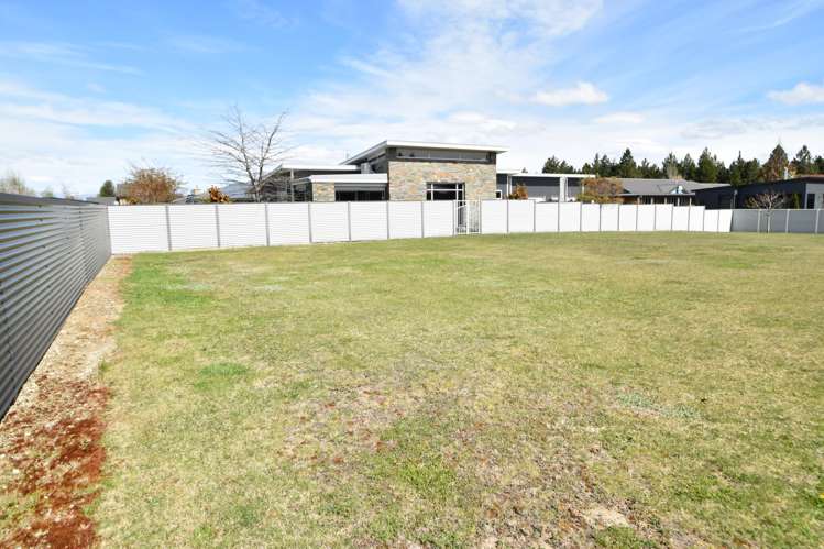 29 Rhoboro Road Twizel_10