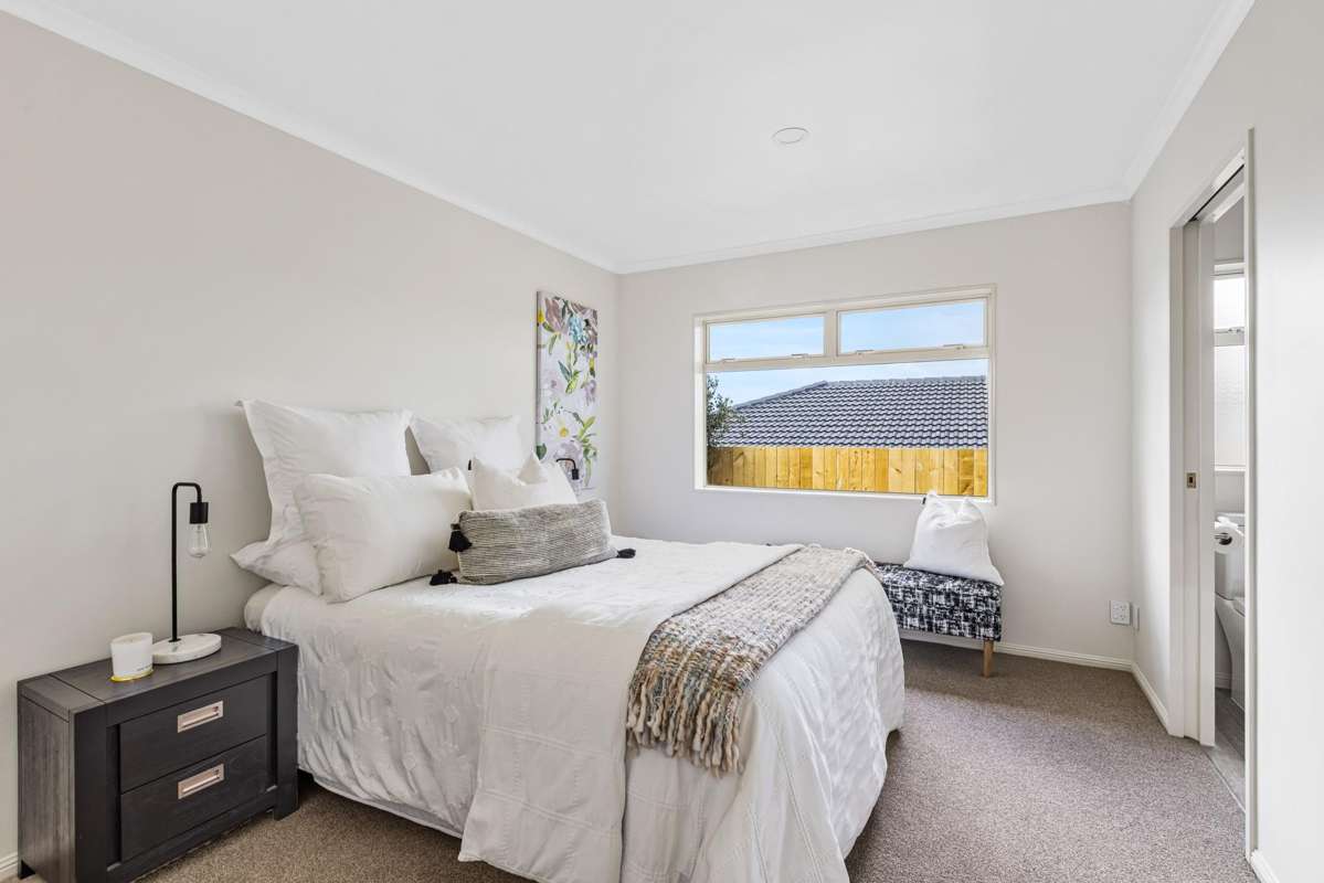 3 Chesterfield Way_4