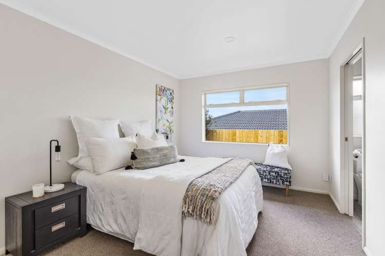 3 Chesterfield Way Orewa_8