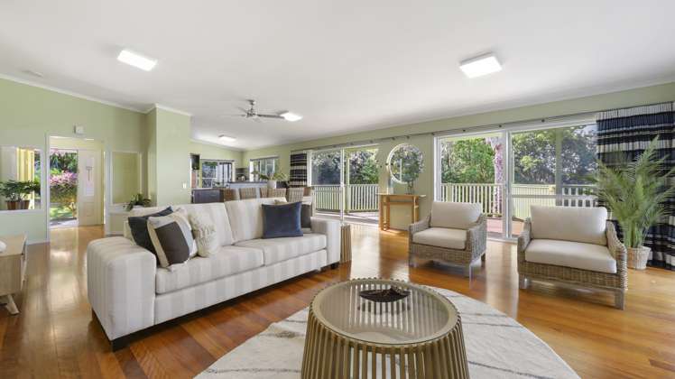 4 Careen Grove Gulf Harbour_10