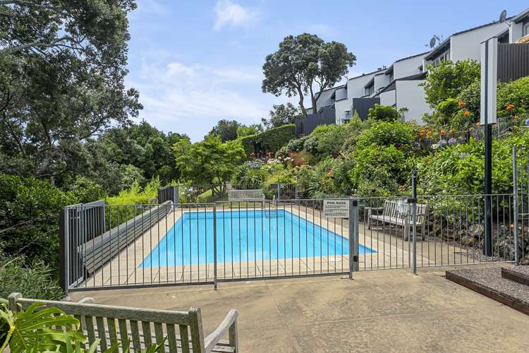 5/212 Hurstmere Road Takapuna_14