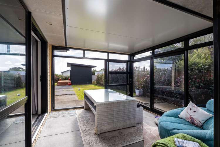 5 Mahuru Lane Okato_13