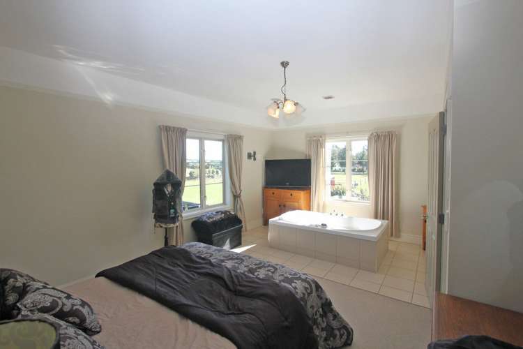 1119 Downs Road West Eyreton_8