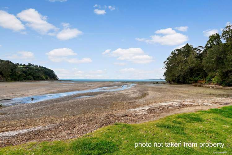 26 Titirangi Beach Road Titirangi_2