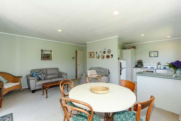 8 Hobart Drive Spotswood_11