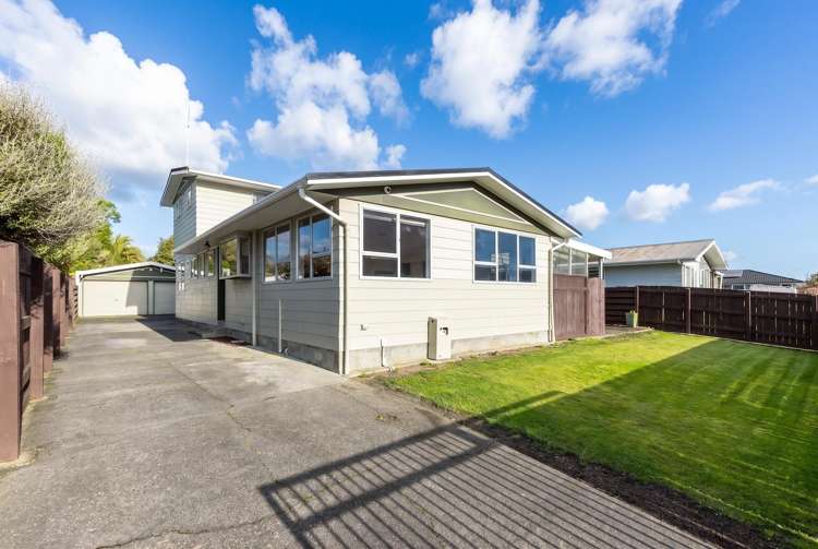 14 Harvard Grove Upper Hutt_1