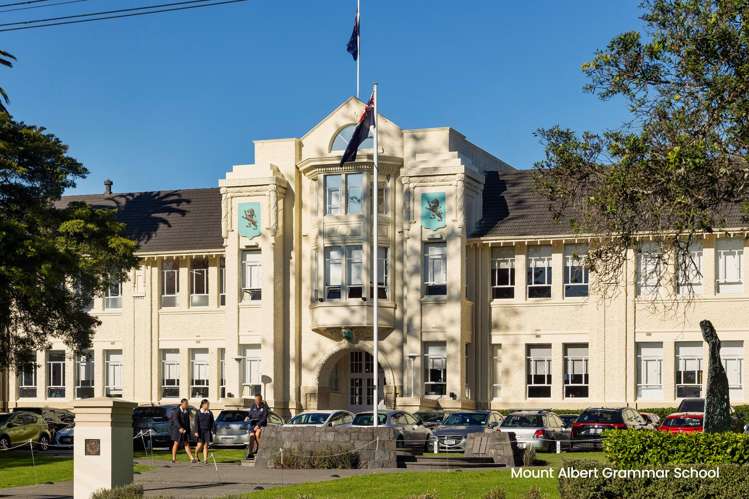 95 Alberton Avenue Mount Albert_27