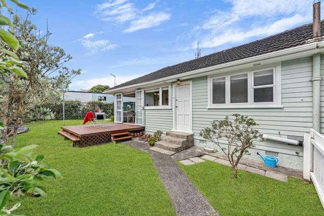 2/65 Moore Street Howick_3