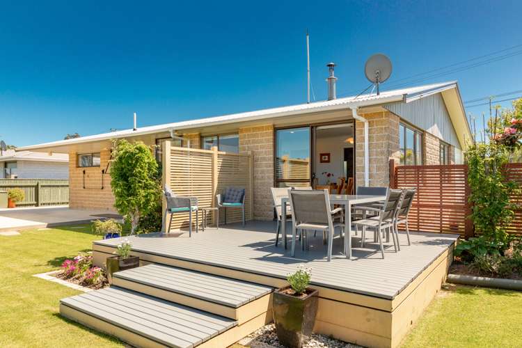 63 Eastons Road_0