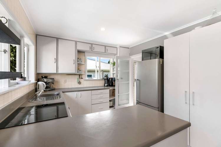 58 Tiroroa Ave Te Atatu South_6