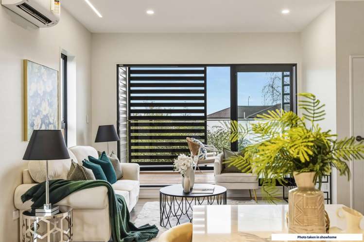 2/16 Woodford Avenue Henderson_1