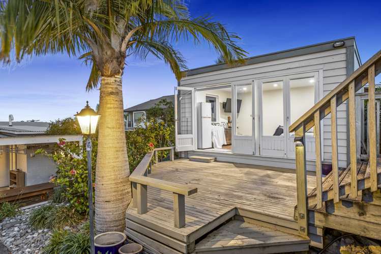 8 Swann Beach Road Stanmore Bay_10