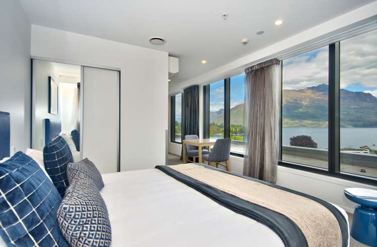 Unit 318 (Door 319), Ramada Queenstown, 18 Frankton Road Queenstown_2