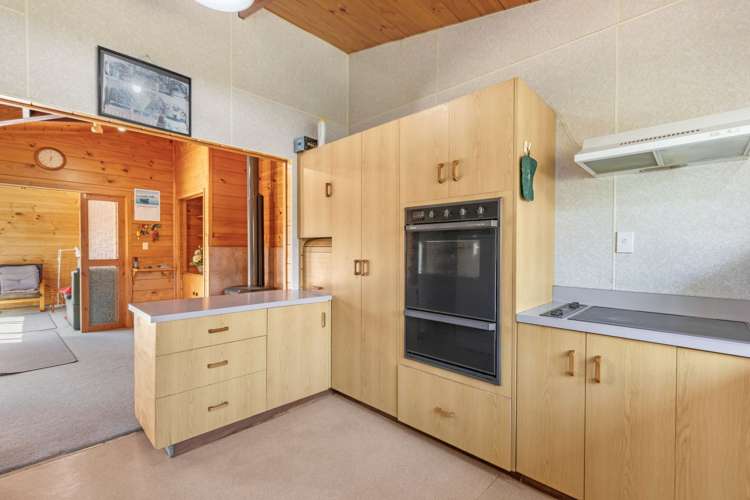 17 Huia Street Waikawa_16