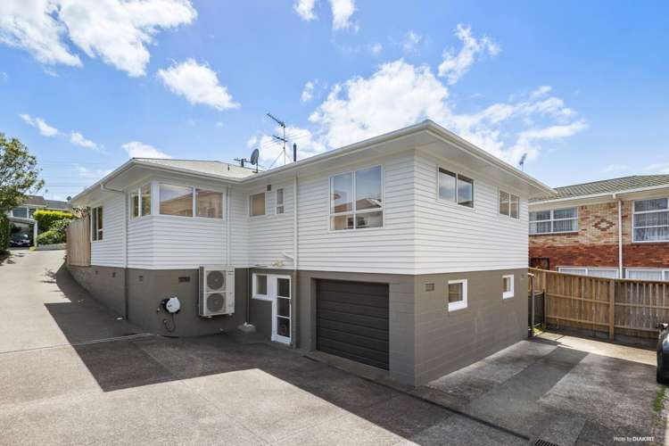 18 McRae Road Mt Wellington_16